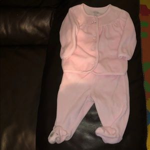 Carter’s baby girl pink outfit.
